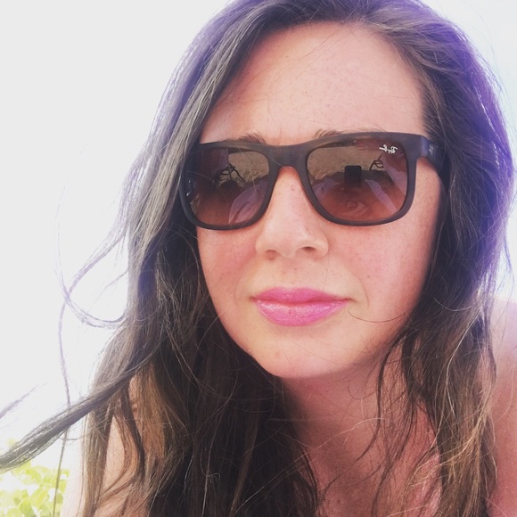 Meet your Posher, Marin - Picture 1 of 1